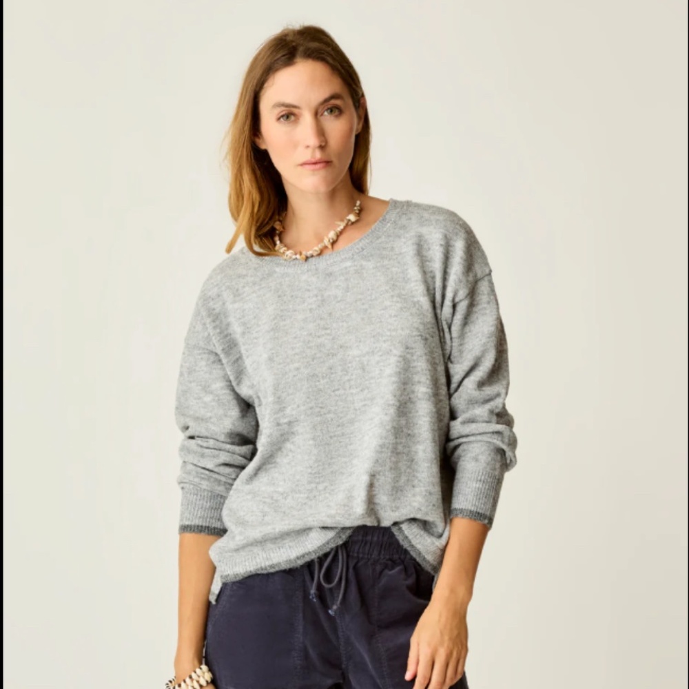 Carve Designs Drue Fuzzy Sweater - Grey w/ dark grey, XXS/XS, NWT